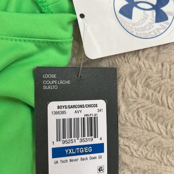 Under Armour short sleeve tech t-shirt Never Back Down Size youth XL NWT - Picture 8 of 16